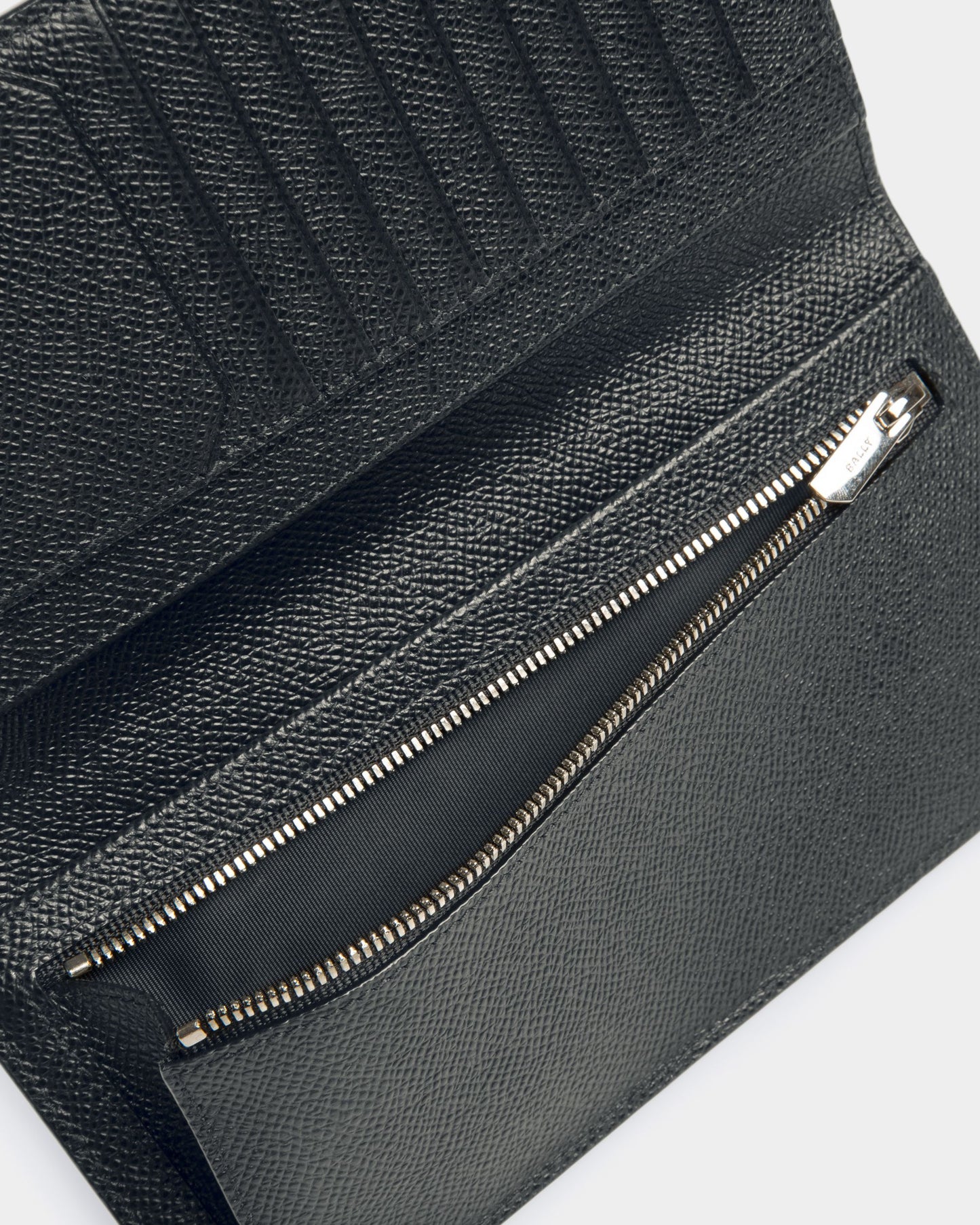 Tongy Continental Wallet In Blue Leather