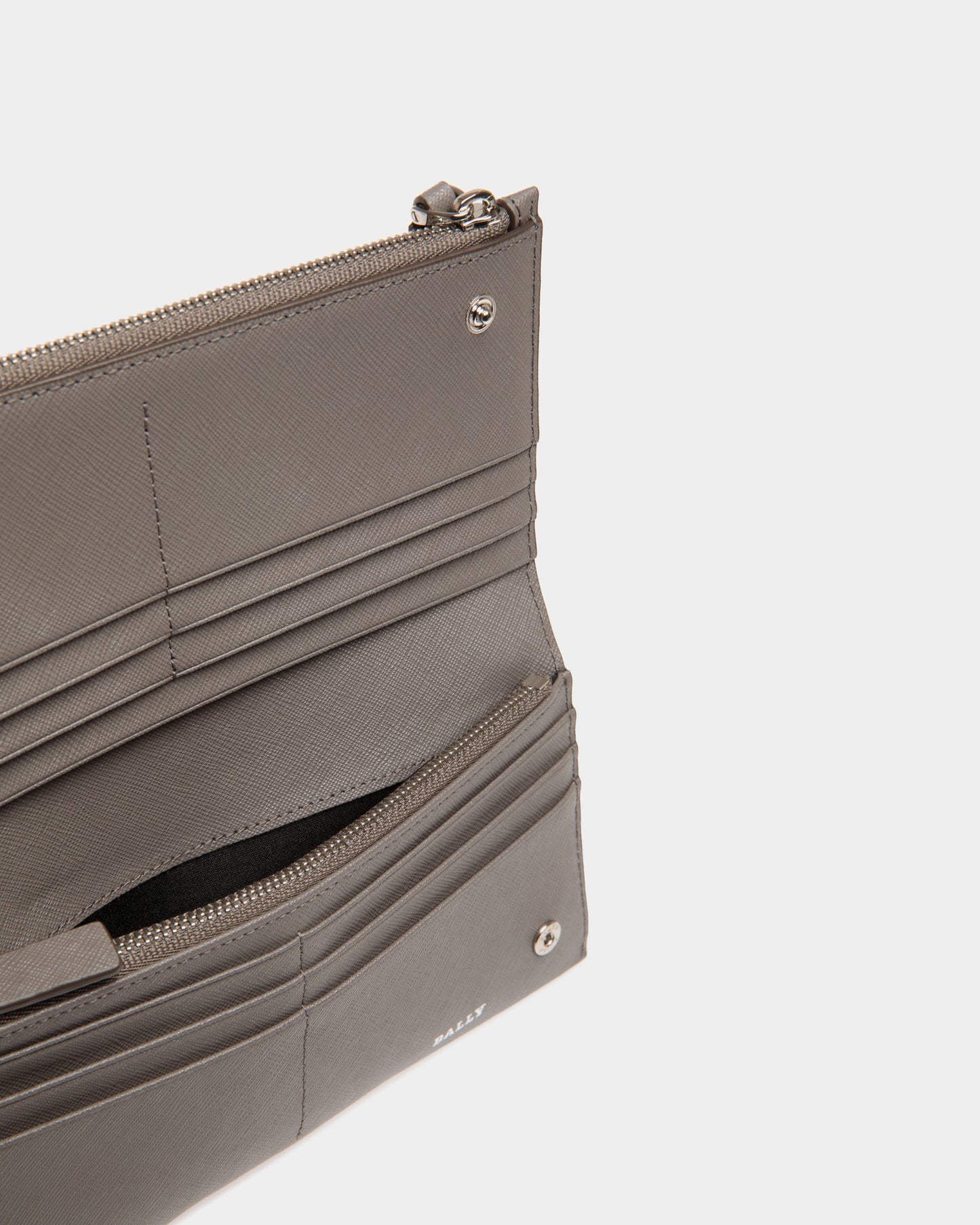 Continental Wallet in Beige Embossed Leather