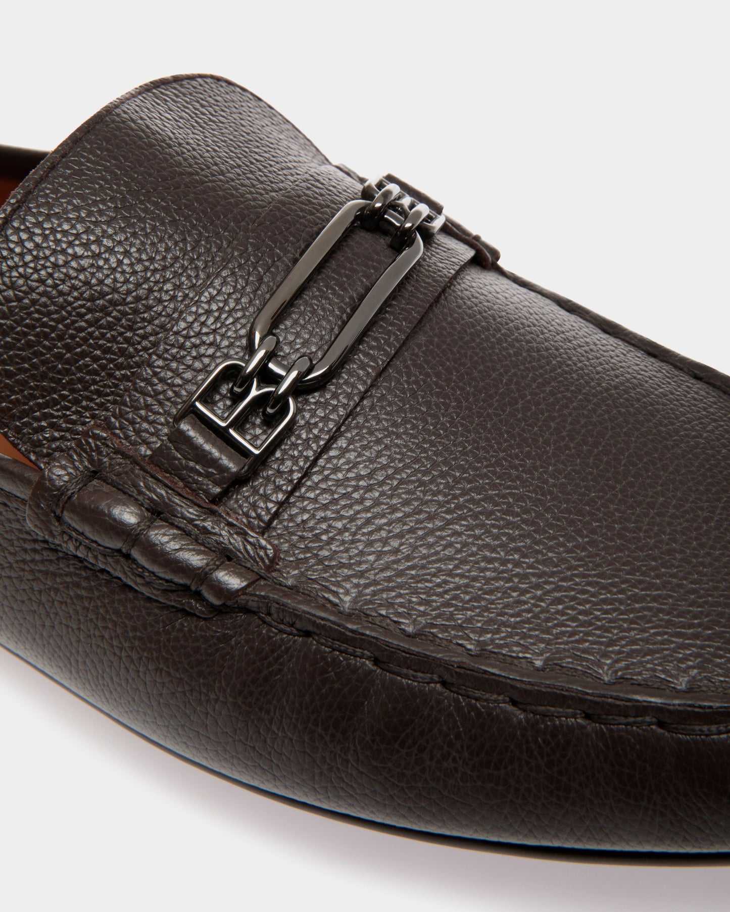 Zapato Driver Villeneuve De Piel Repujada Marrón