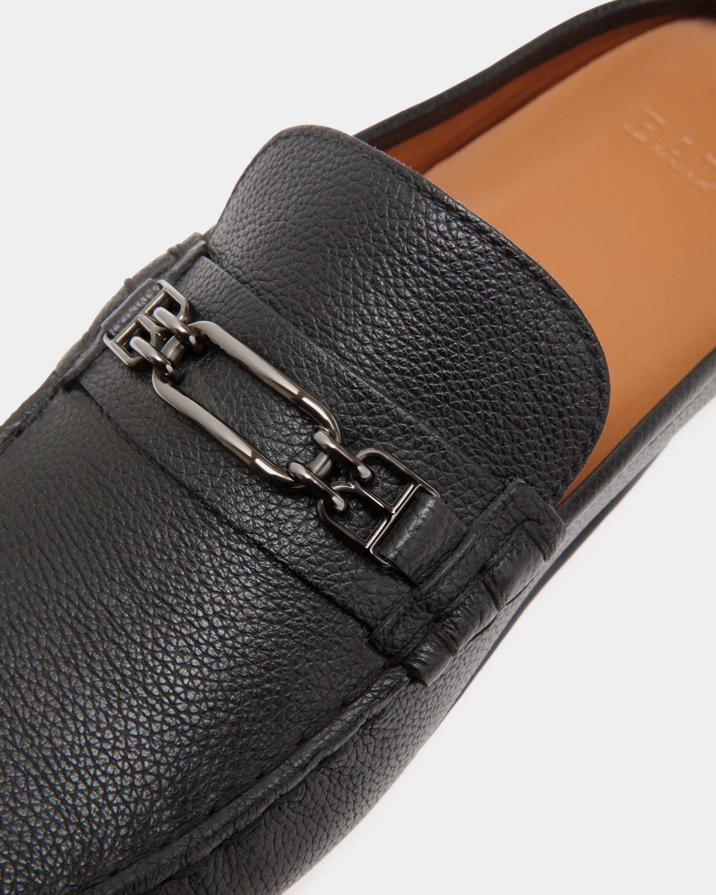 Villeneuve Driver In Black Embossed Leather