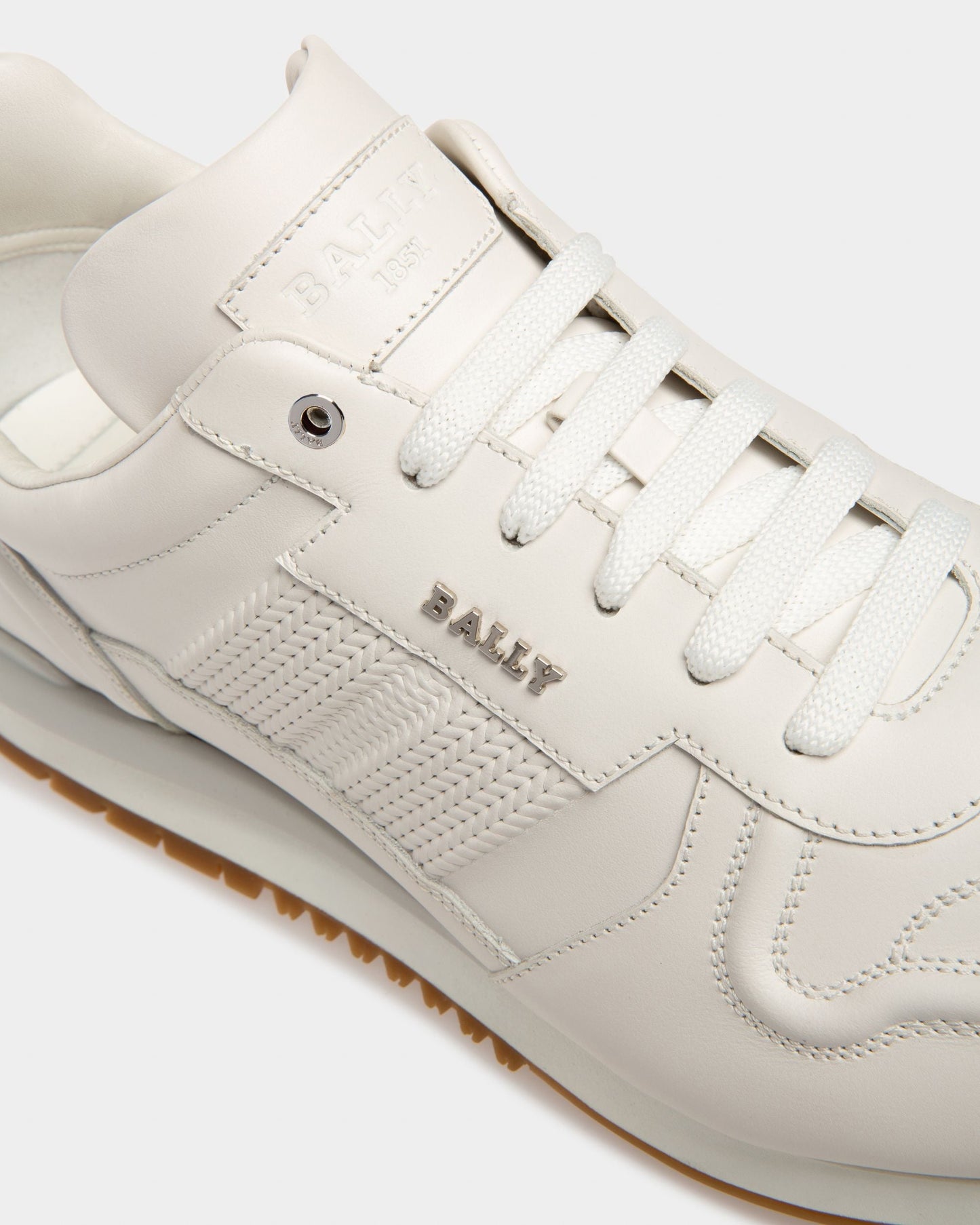 Asper In White Leather And Fabric