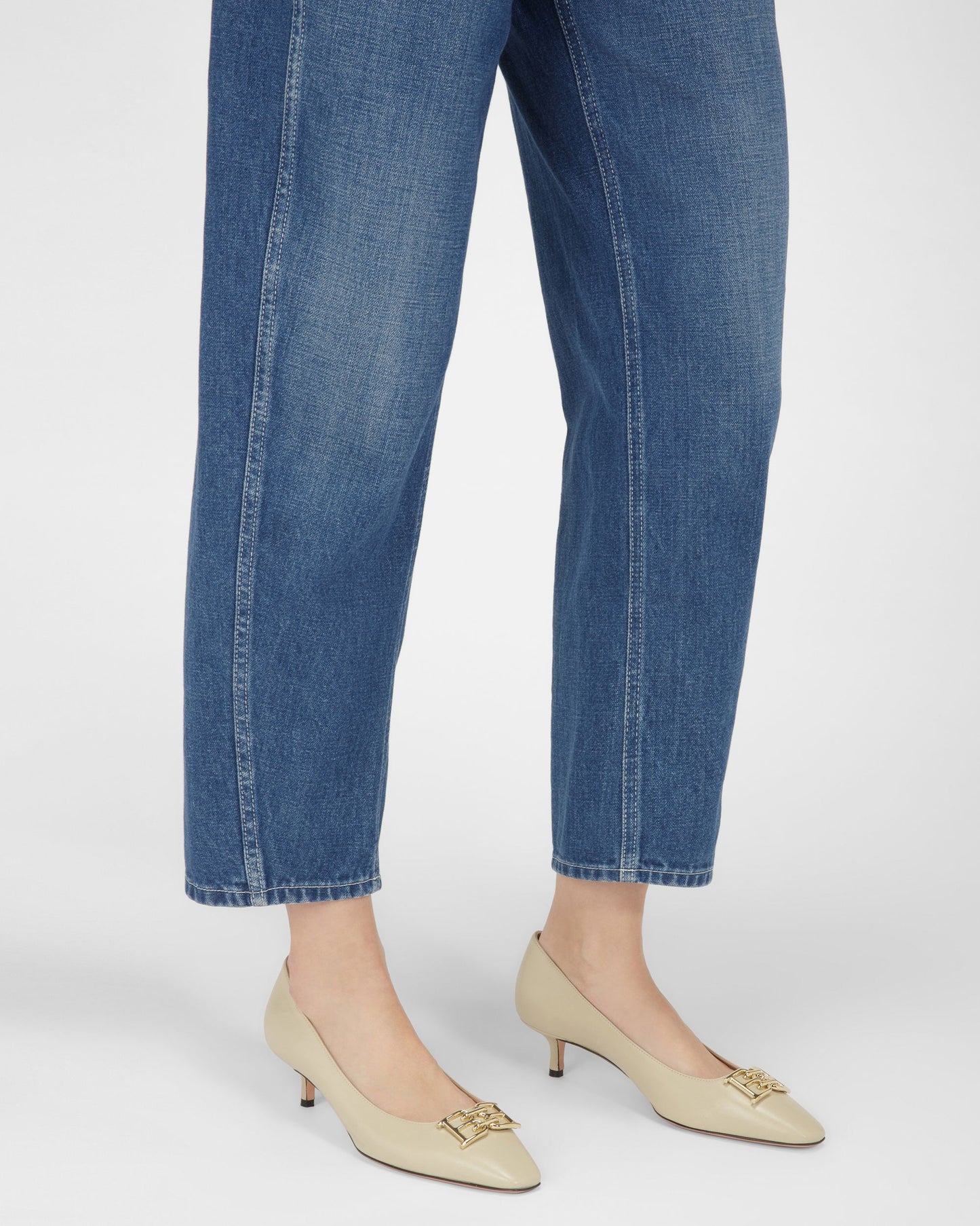 Evanca Leather Pumps In Beige