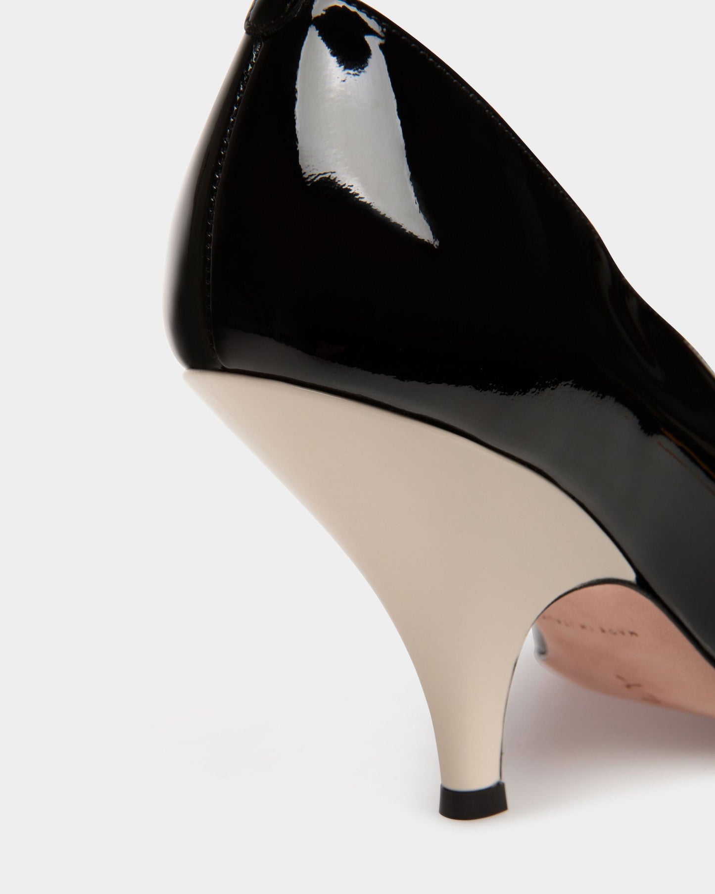 Katy Pumps In Black And Bone Leather