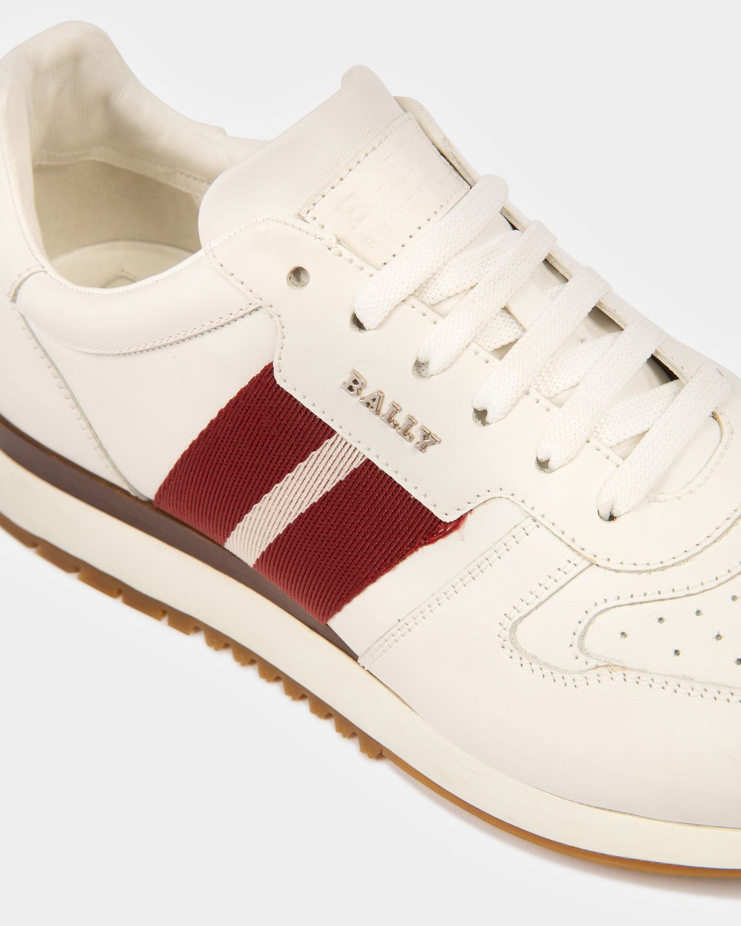 Astel Leather Sneakers In White
