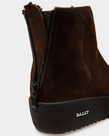 Guard Leather Snow Boots In Brown