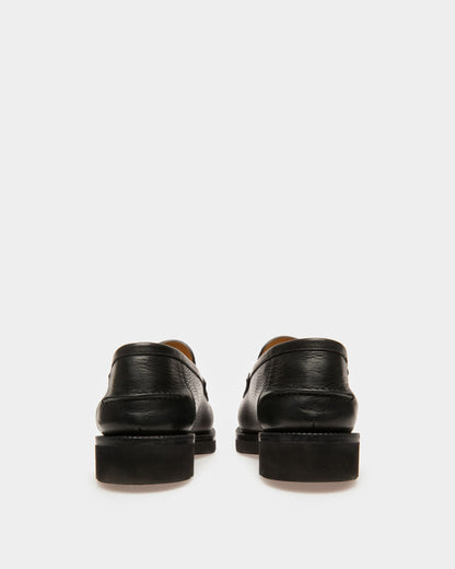 Noah Leather Loafers In Black
