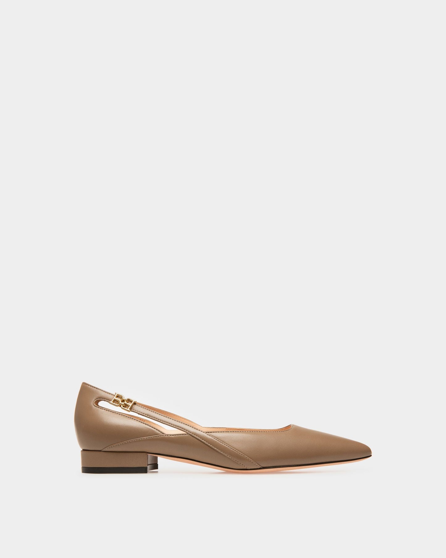 Elsa Flat Leather Ballerina In Taupe