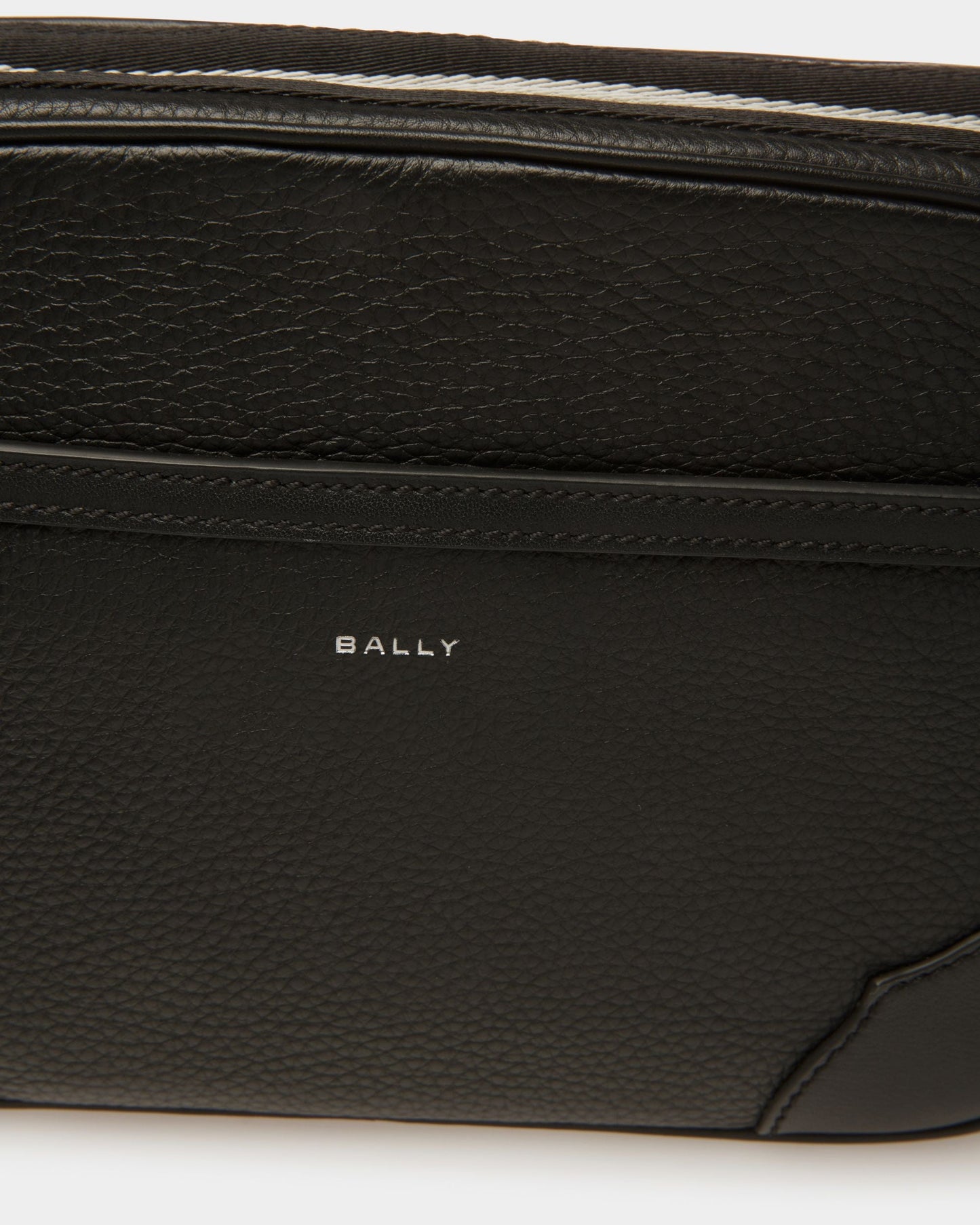 Ribbon Crossbody Bag In Black Leather