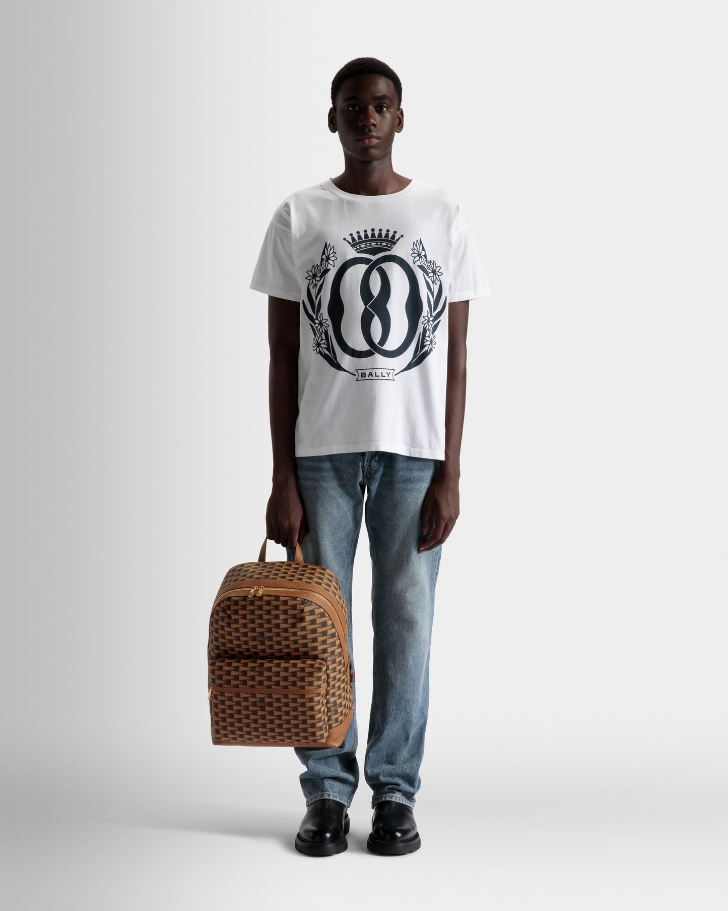 Bord Trekk | Men's Backpack | Desert TPU | Bally | On Model Front