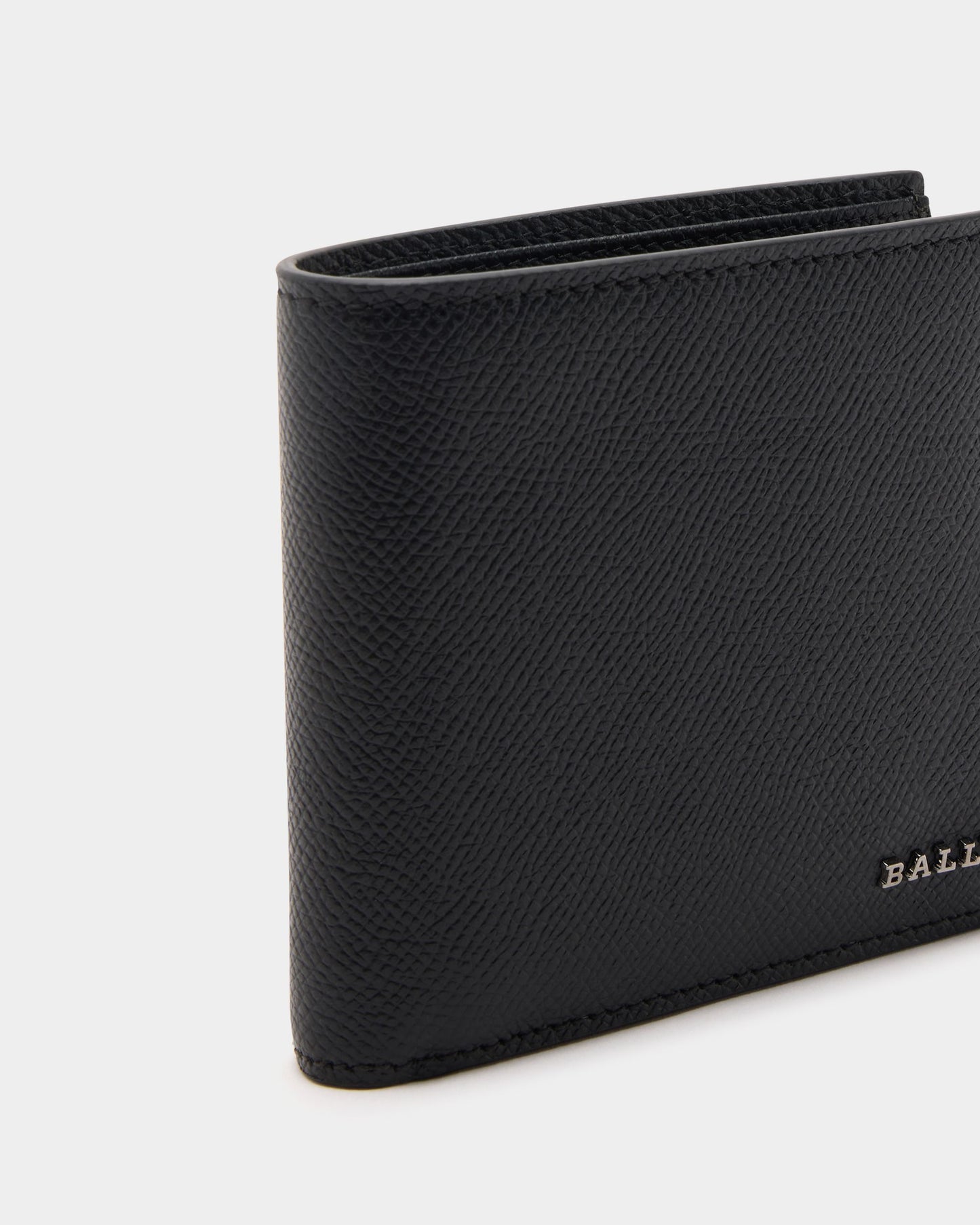 Bollen Leather Wallet In Black