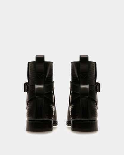 Scaviel Leather Boots In Black