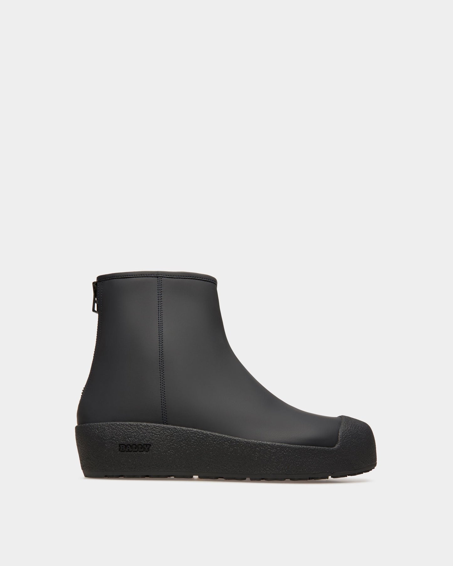 Bernina Leather Snow Boots In Navy