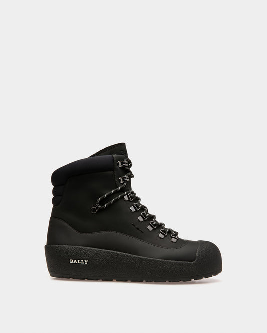 Cayden Leather Snow Boots In Black
