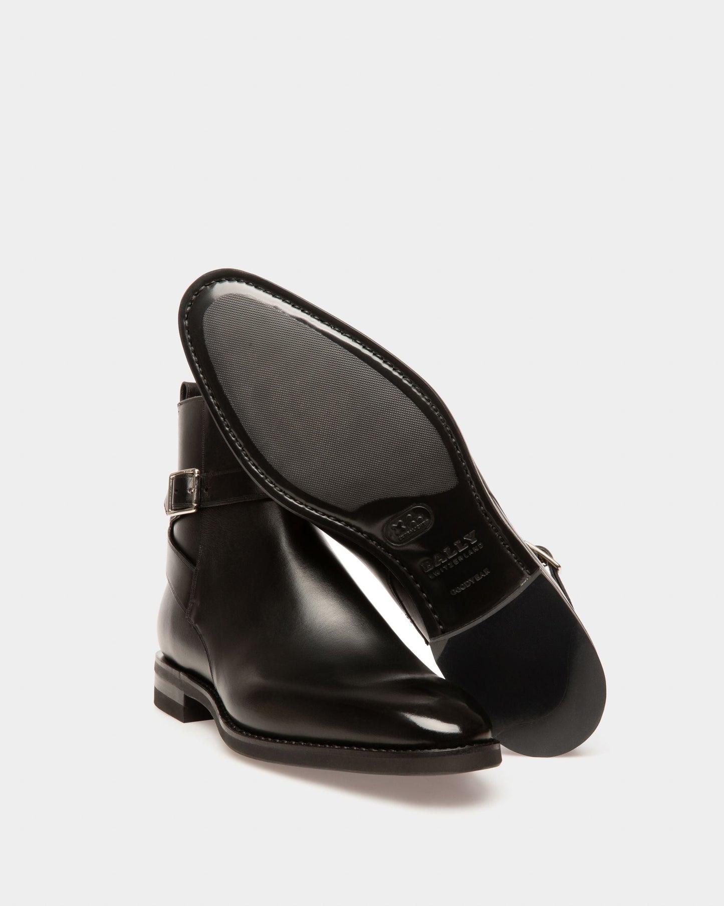 Scribe Novo Booties In Black Leather