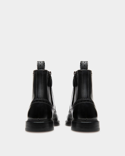 Nicoldon Leather Boots In Black