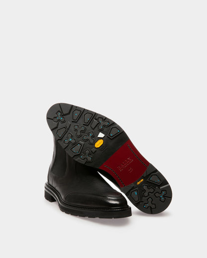 Mildor Leather Boots In Black