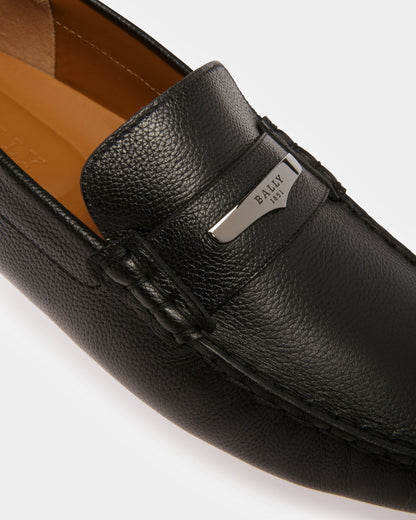 Pivial Leather Drivers In Black
