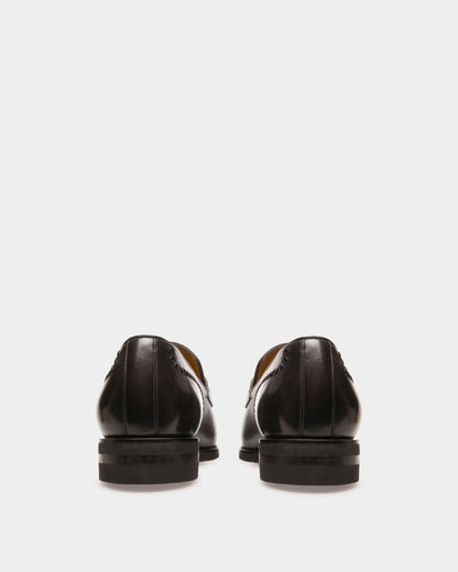 Scober Leather Loafers In Army Green
