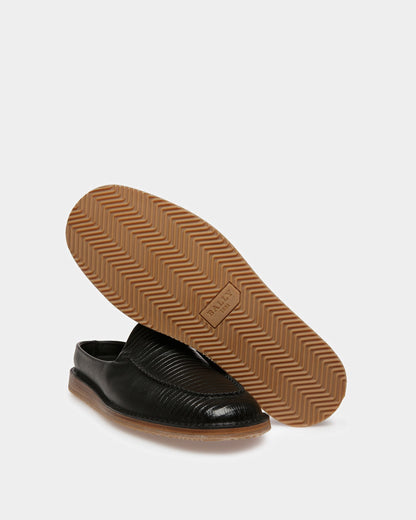 Fosko Leather Slippers In Black