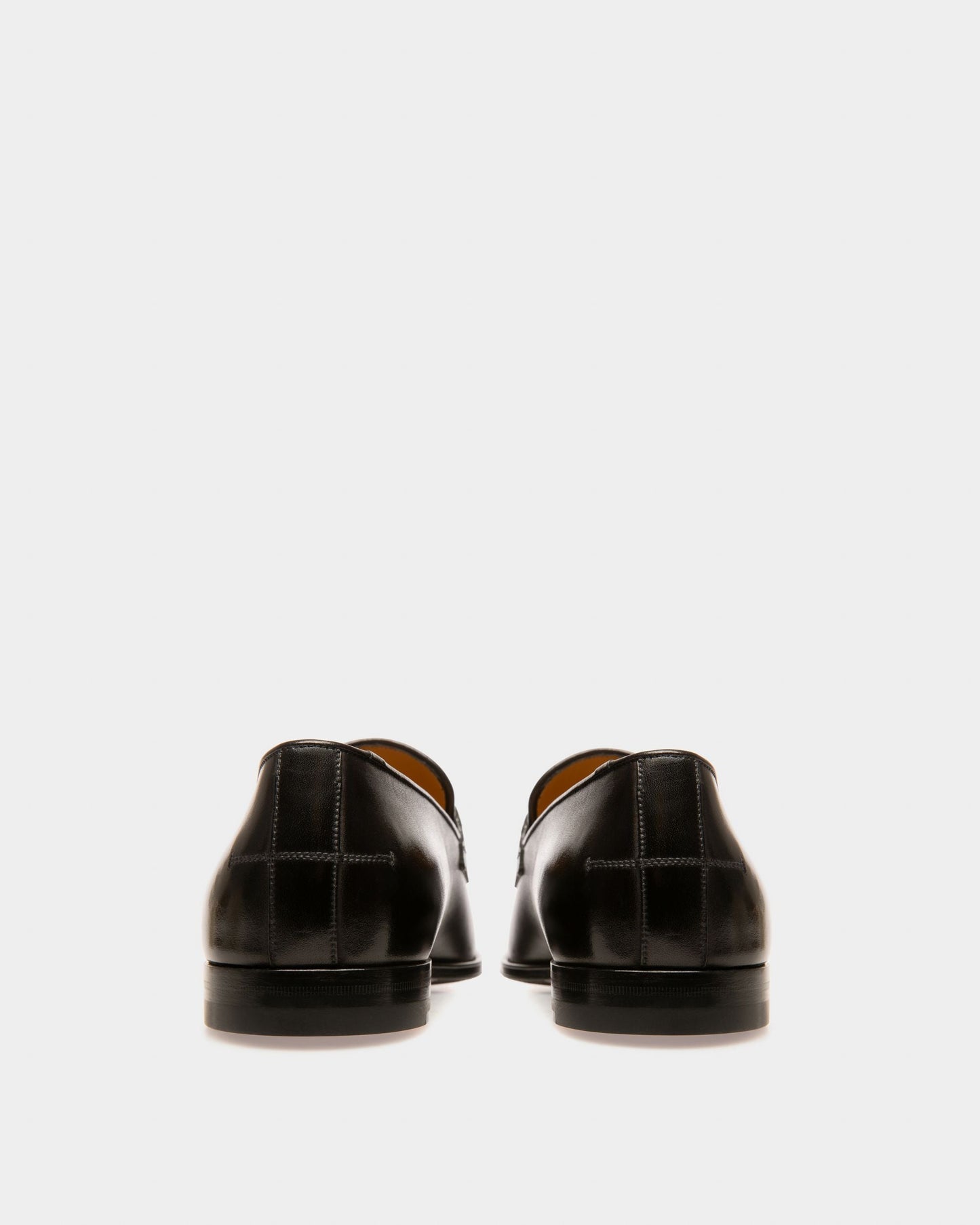 Wernof Leather Loafers In Black
