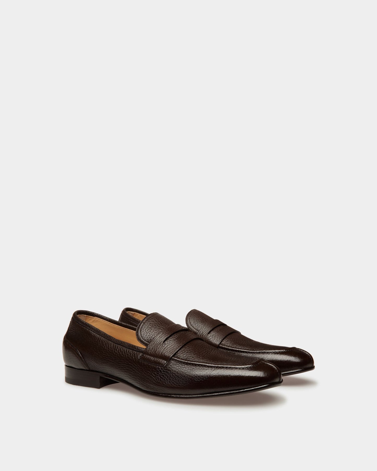 Suisse Loafers In Brown Leather