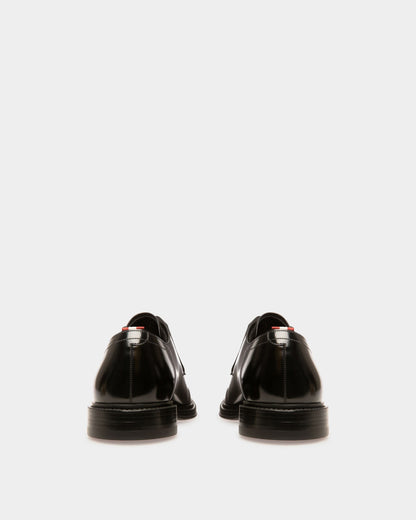 Nievro Leather Derbies In Black