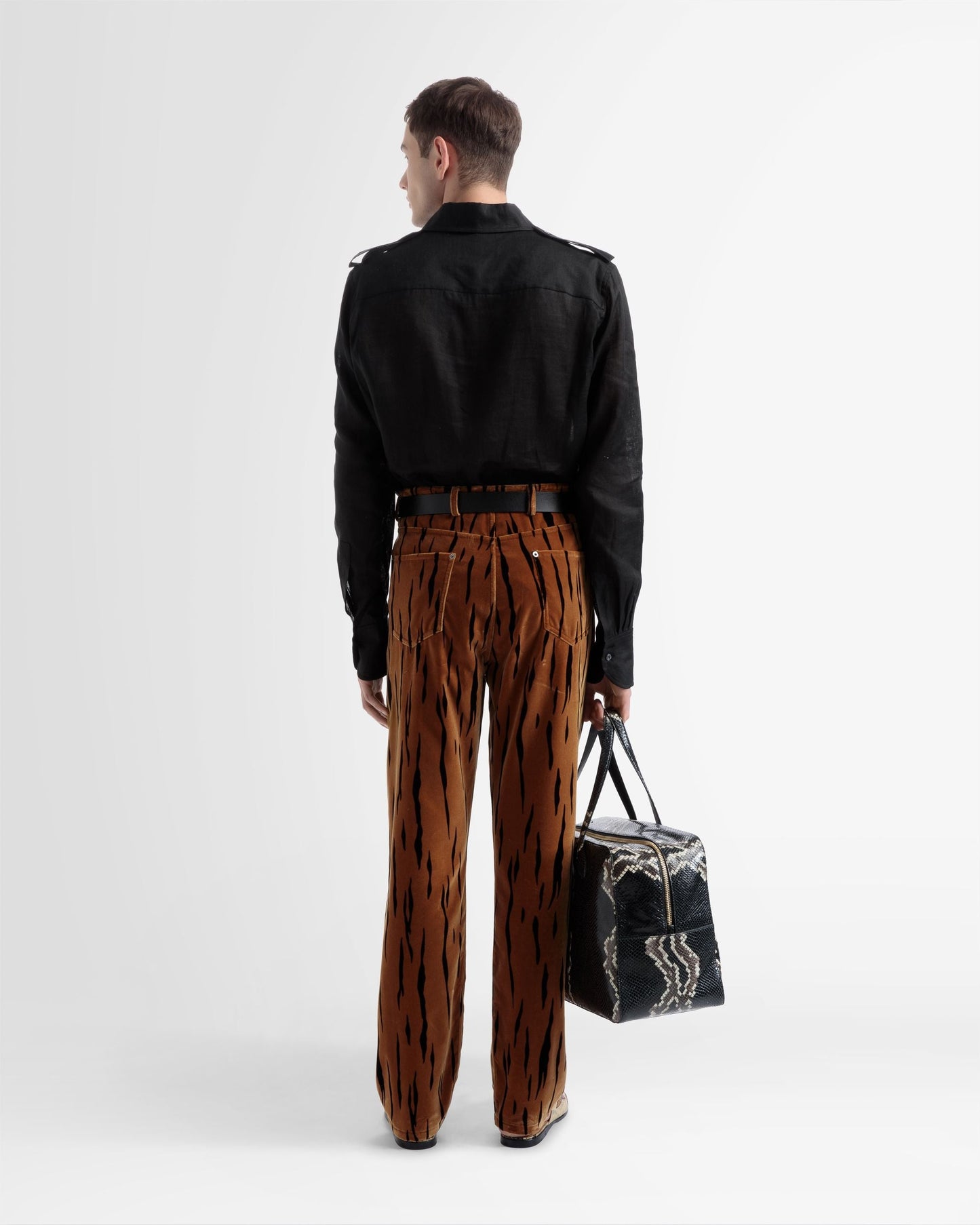 Half Button Shirt In Black Linen