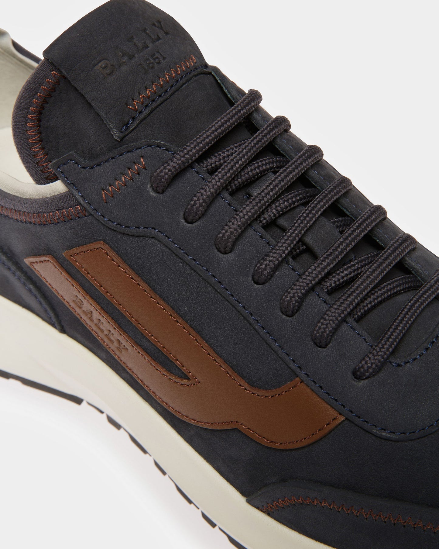 Darys Leather Sneakers In Midnight And Brown