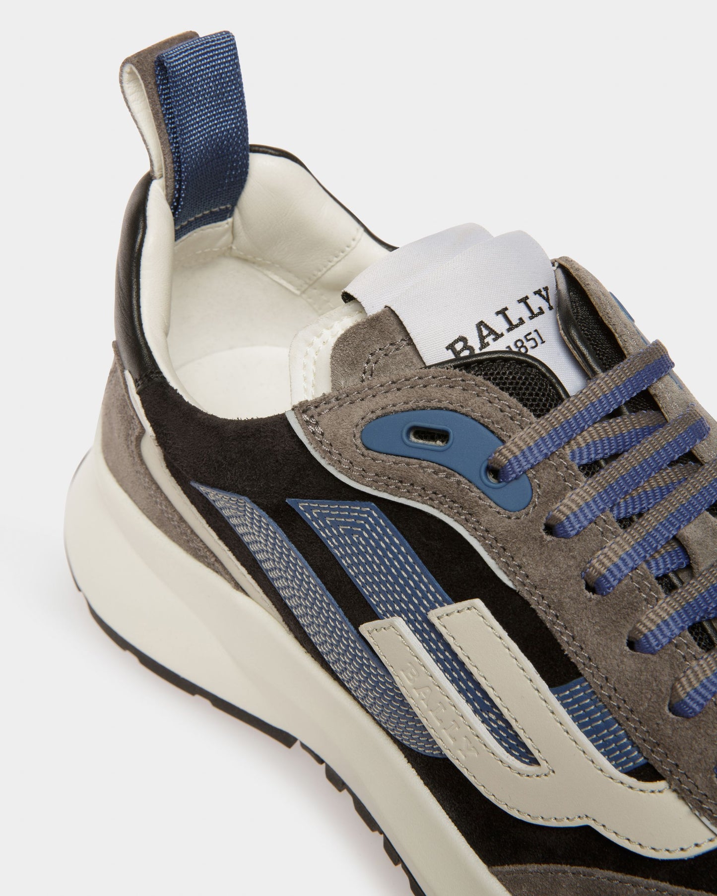 Darky Leather Sneakers In Black