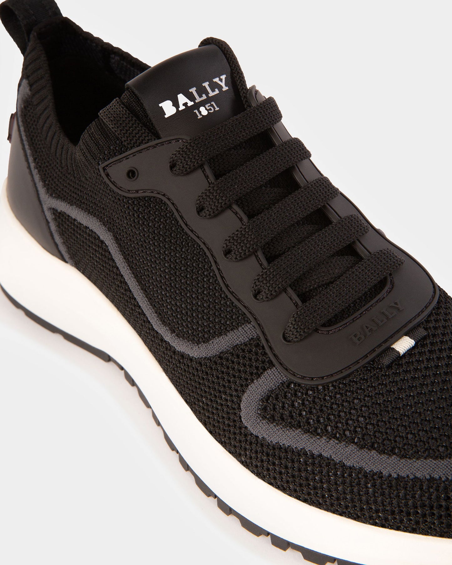 Davyn Mesh And Leather Sneakers In Black