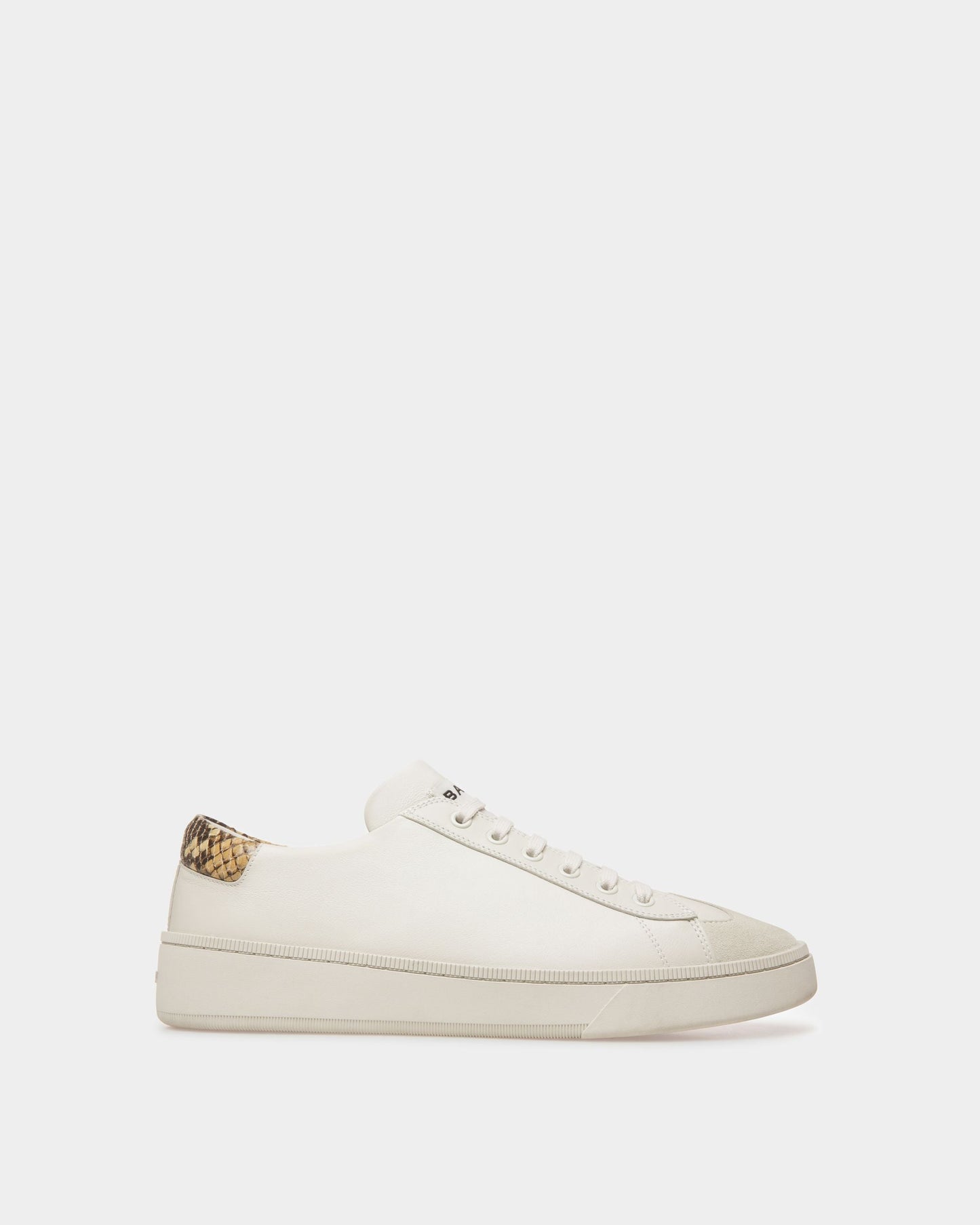 Raise Sneakers In Dusty White Leather