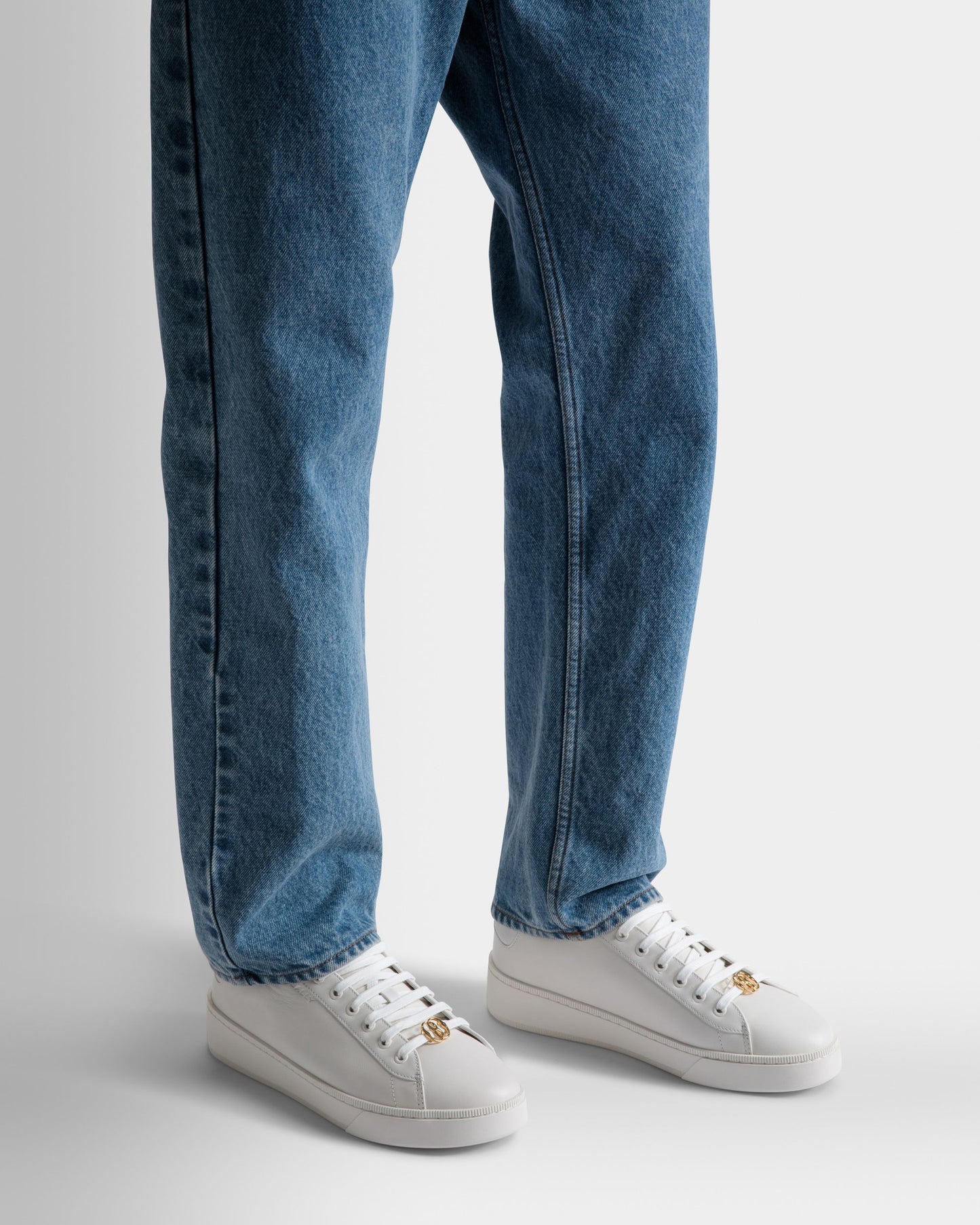 Ryver | Men's Sneakers | White Leather | Bally | On Model Close Up