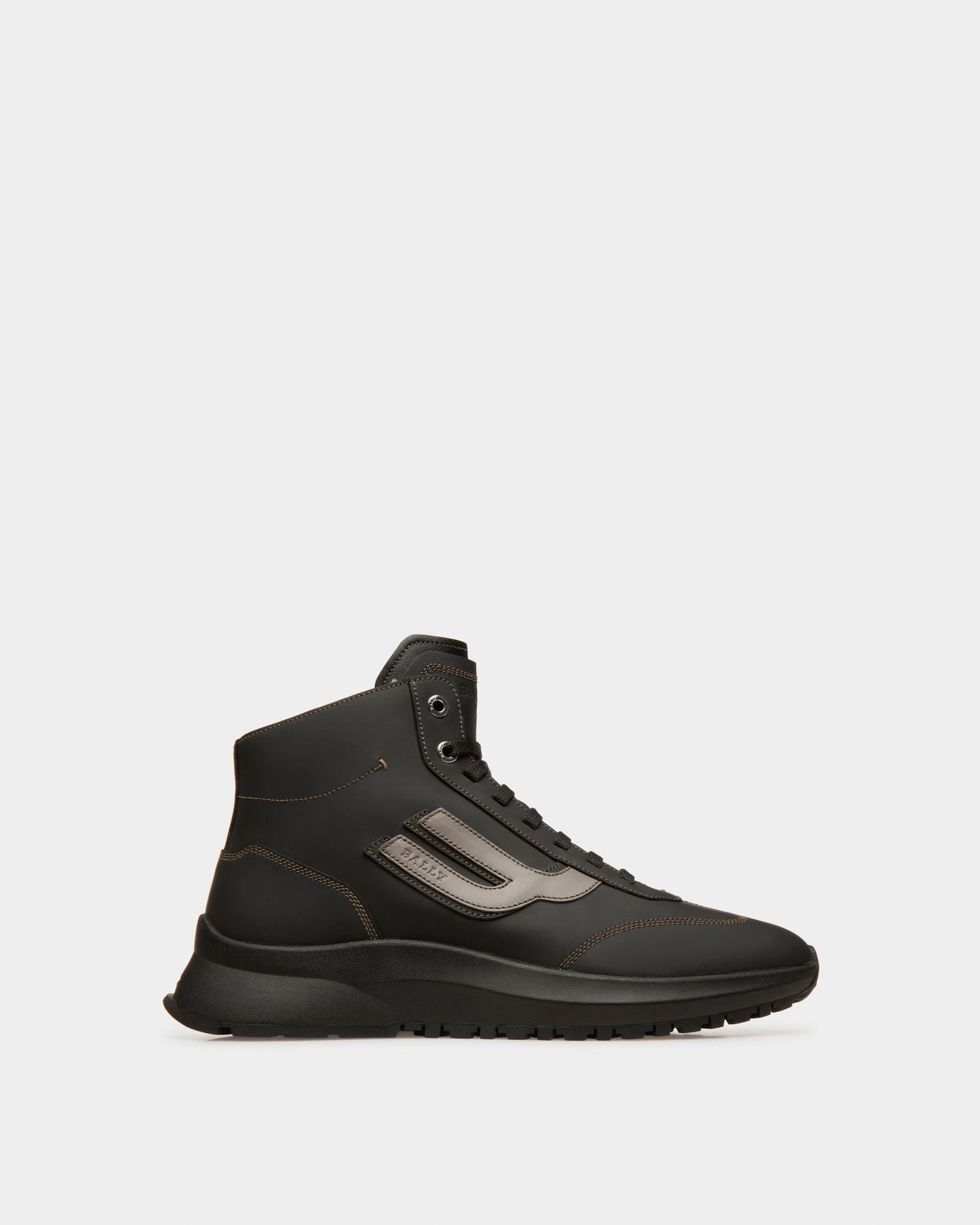 Darrel Leather Sneakers In Black