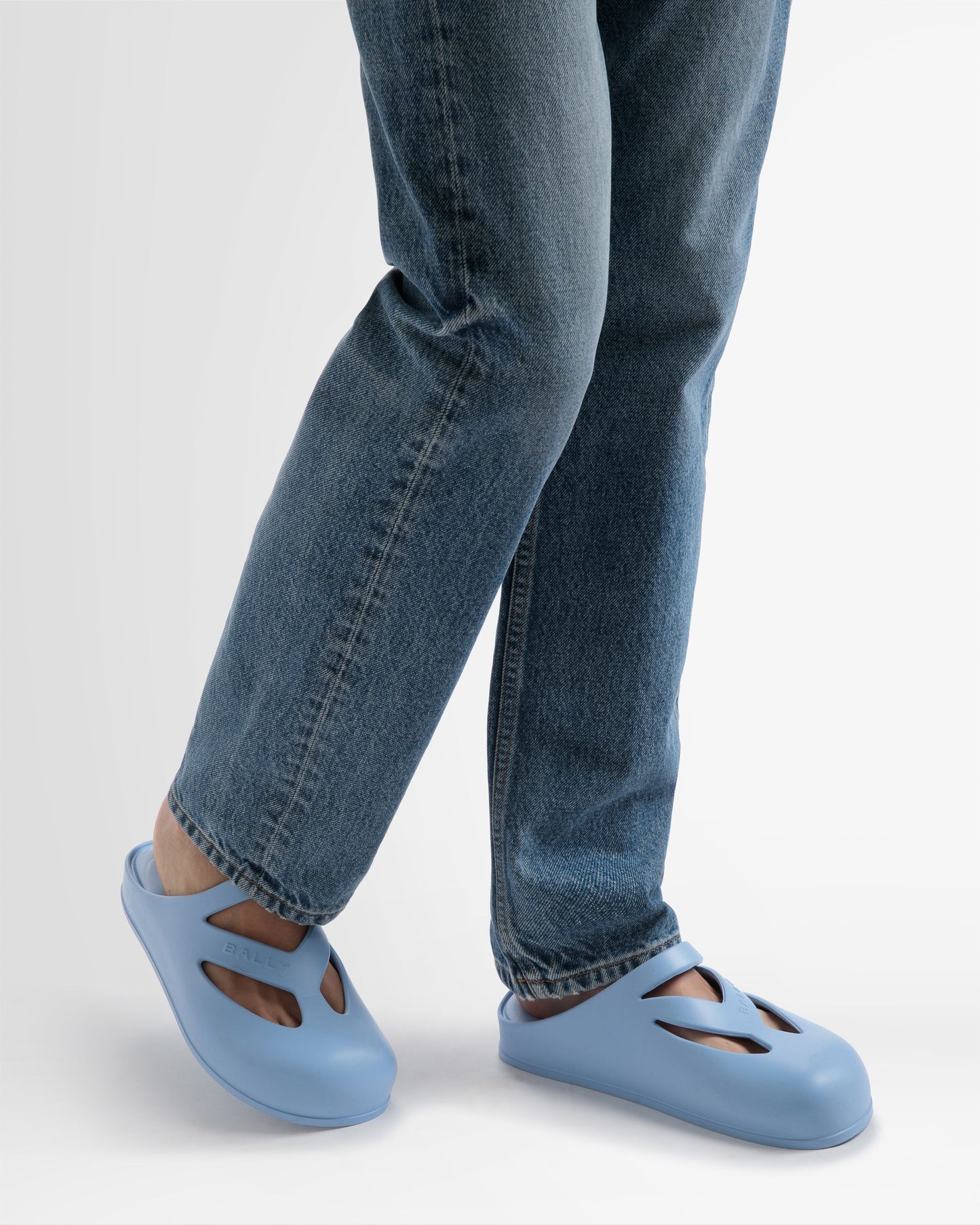 Oaks Slide Sandal In Rubber