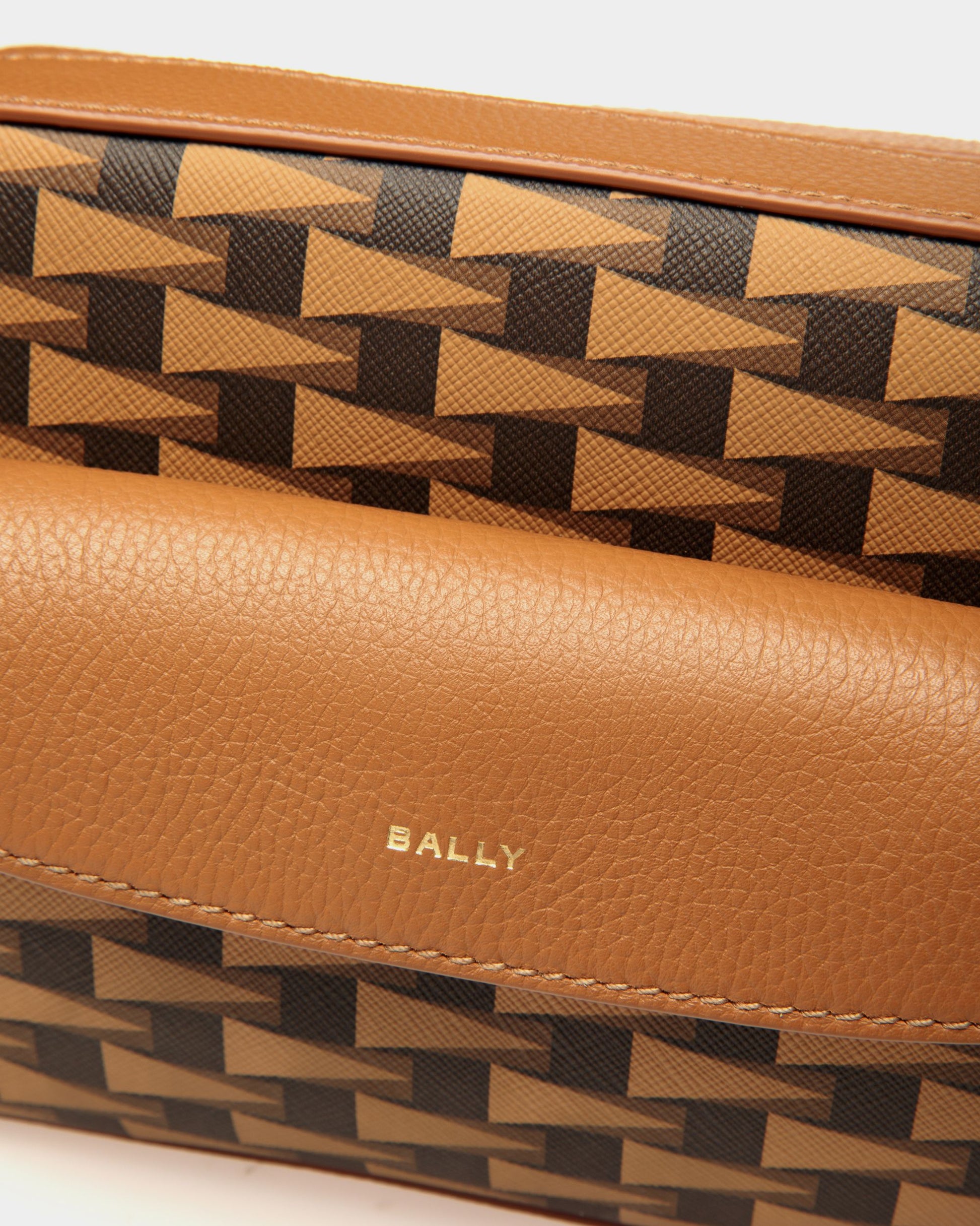 Daniel | Women's Crossbody Bag | Desert TPU | Bally | Still Life Detail