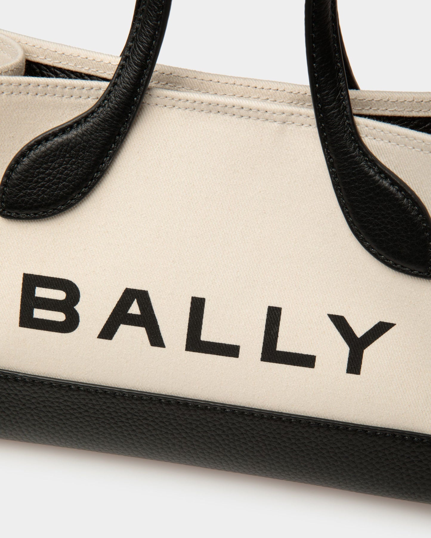 Keep On Extra Small | Women's Minibag | Natural And Black Fabric | Bally | Still Life Detail