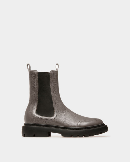 Ginny Flat Leather Boots In Grey