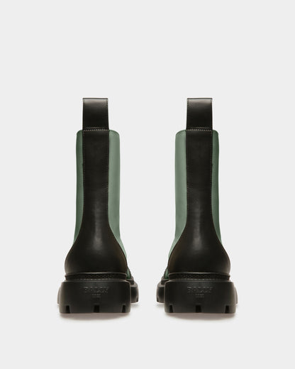 Giuli Leather Booties In Green