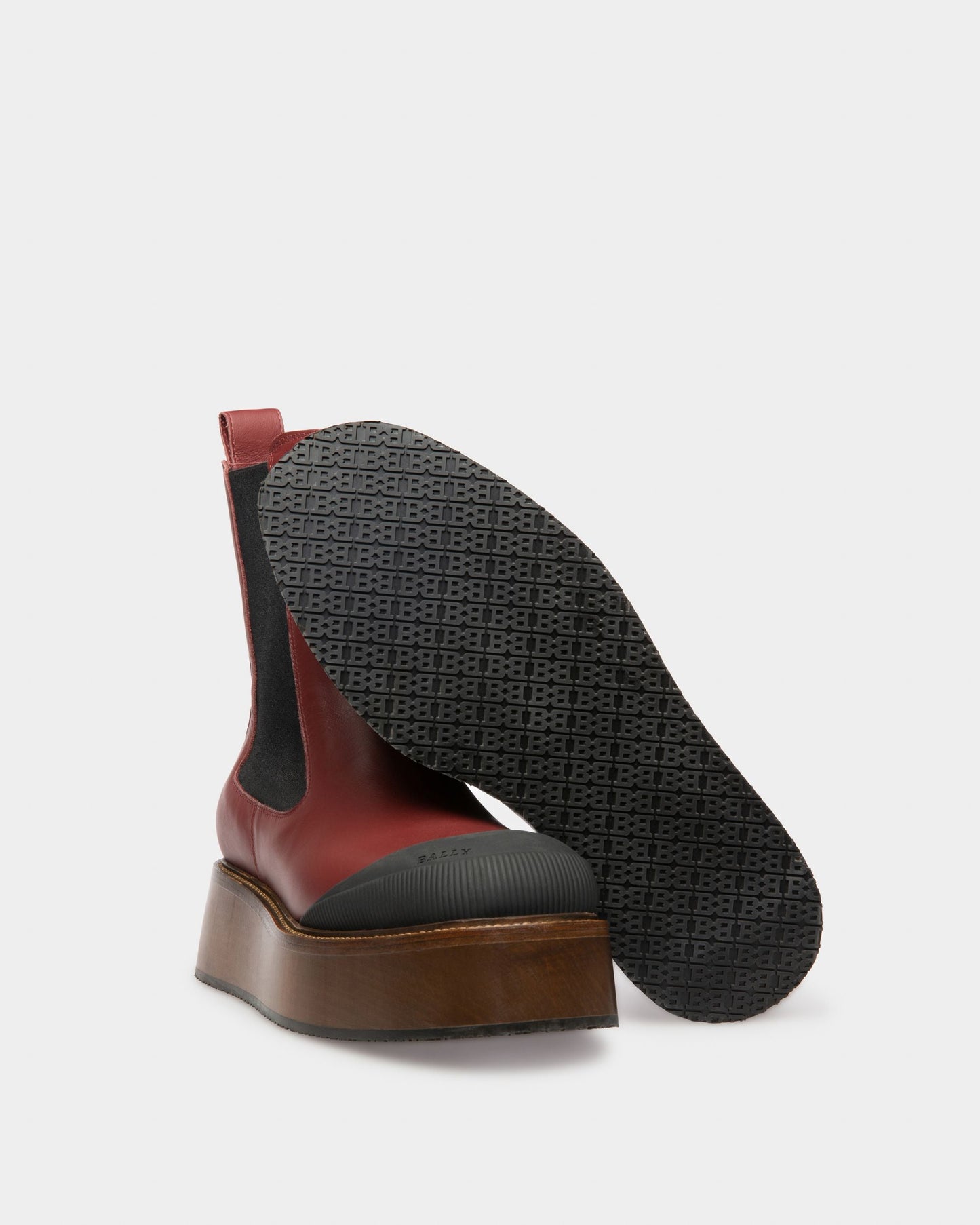 Ilene Leather Booties In Heritage Red