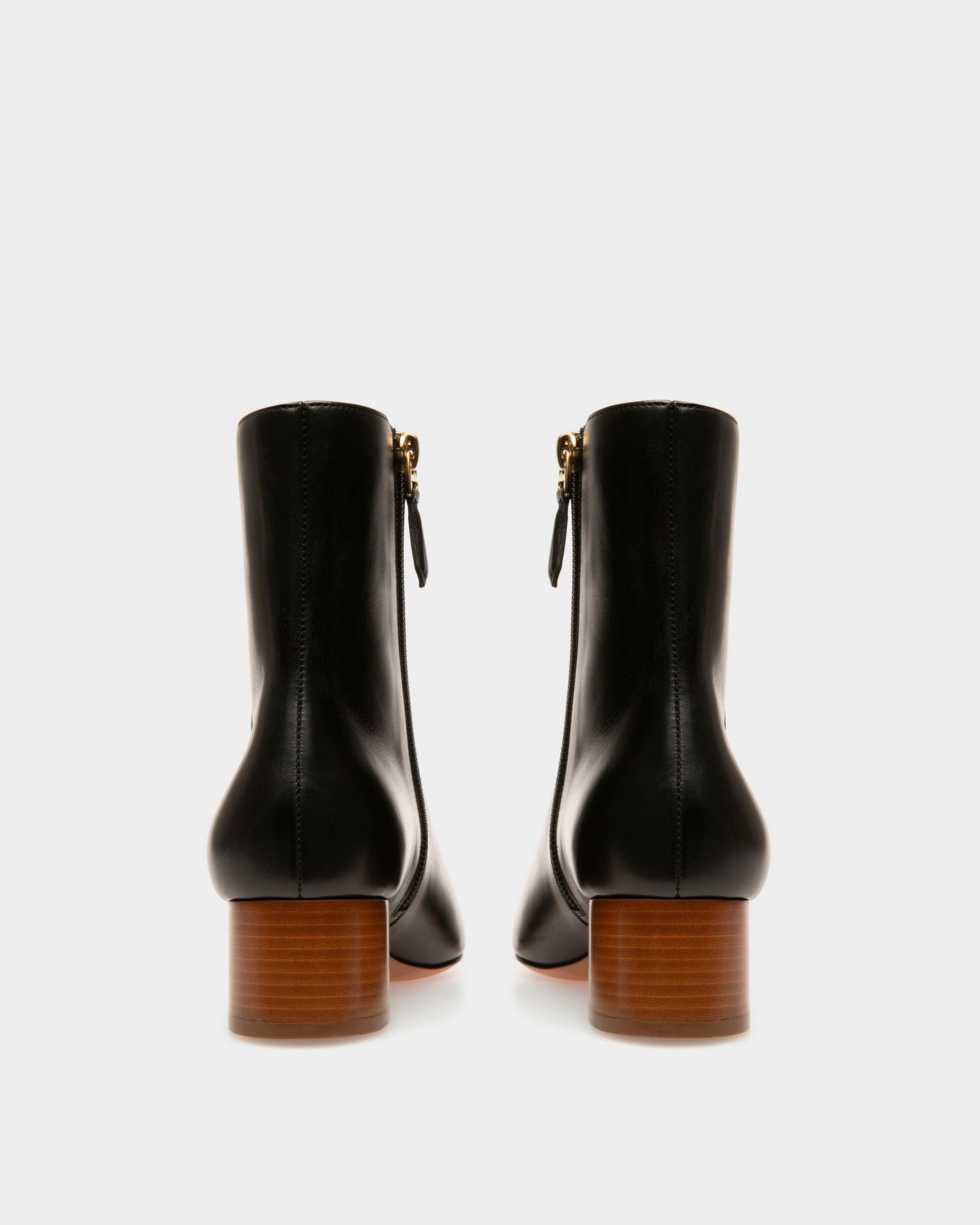Glenda Leather Boots In Black
