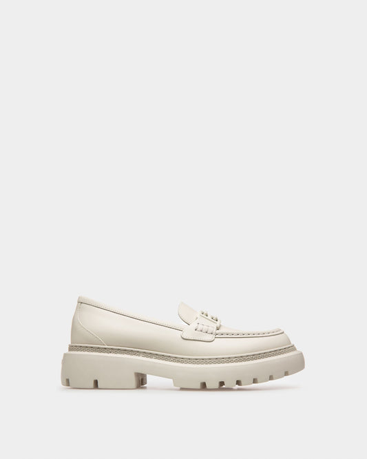 Gioia Flat Leather Moccasins In Denty White