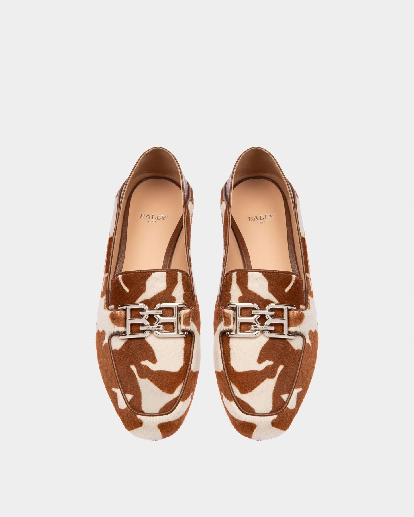 Ellah Flat Leather Loafers In White & Brown