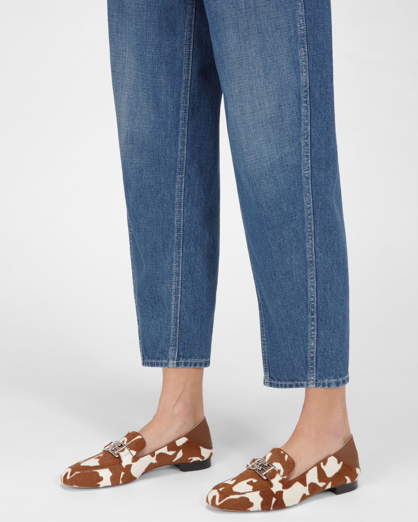 Ellah Flat Leather Loafers In White & Brown