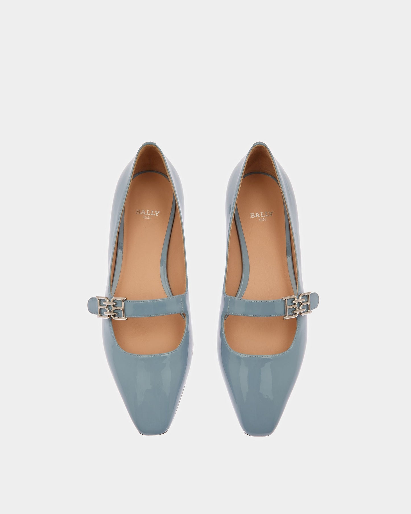 Elis Leather Flat Pumps In Light Blue