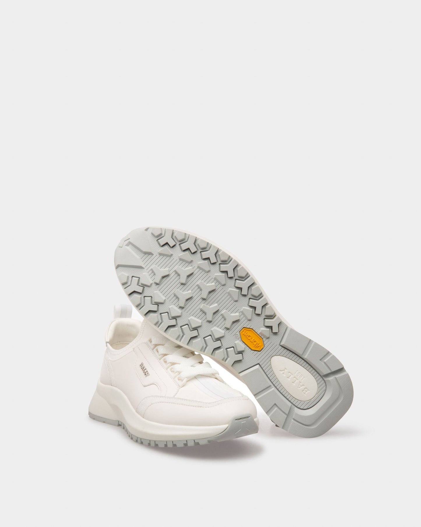 Deven Leather Sneakers In White