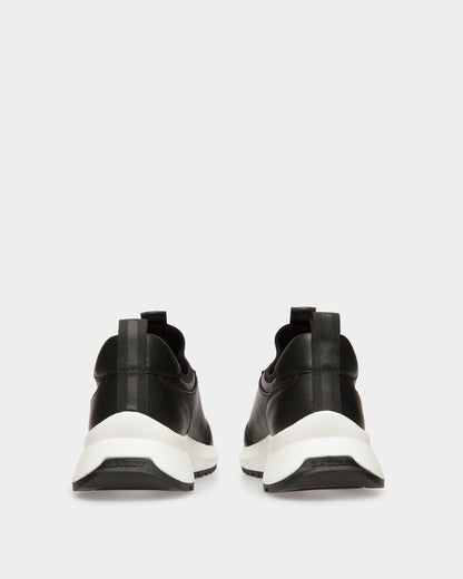 Deven Leather Sneakers In Black