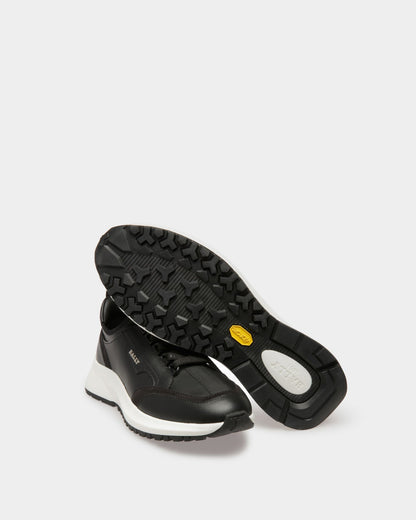 Deven Leather Sneakers In Black