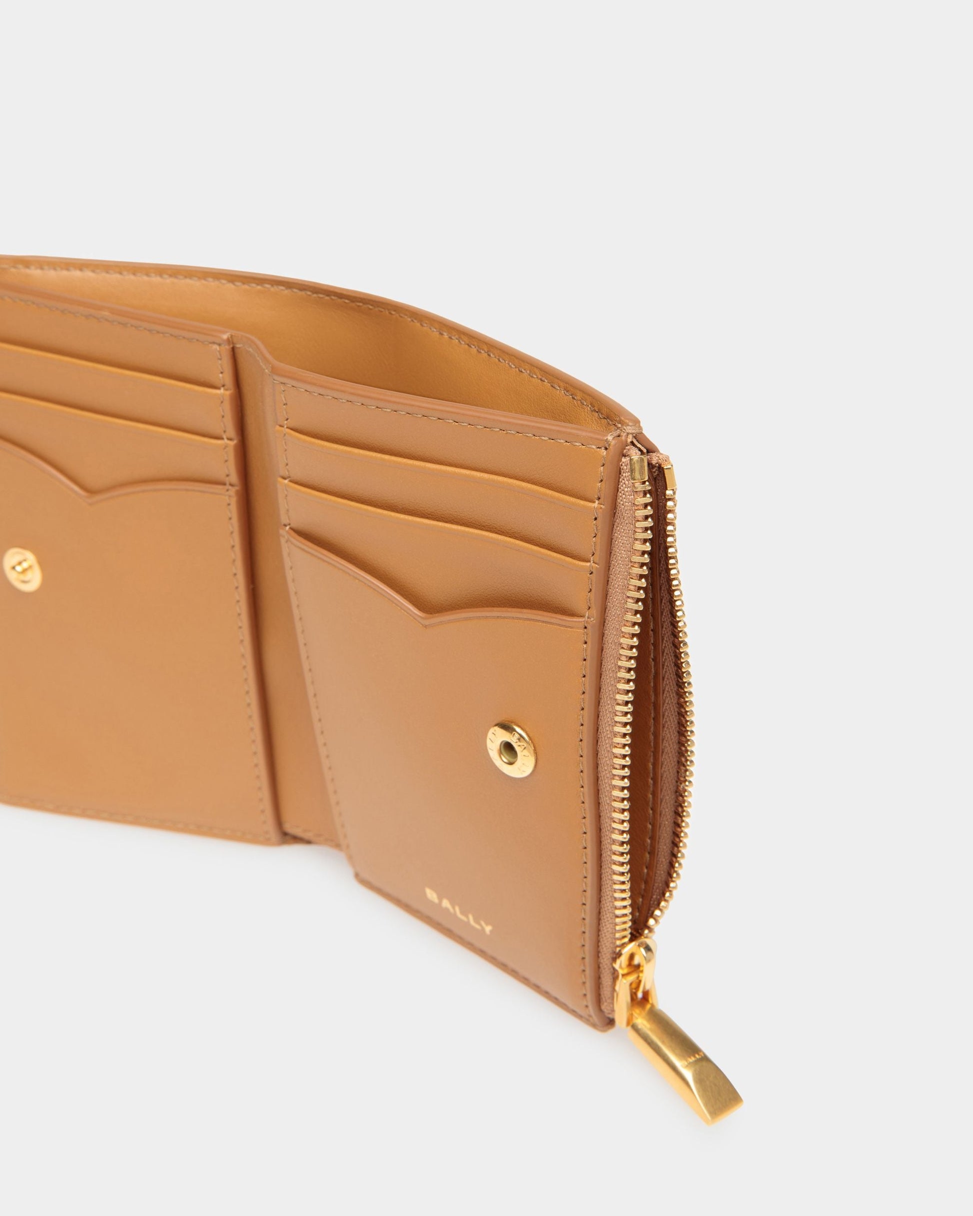 Emblem Wallet | Women's Wallet | Desert Leather | Bally | Still Life Detail
