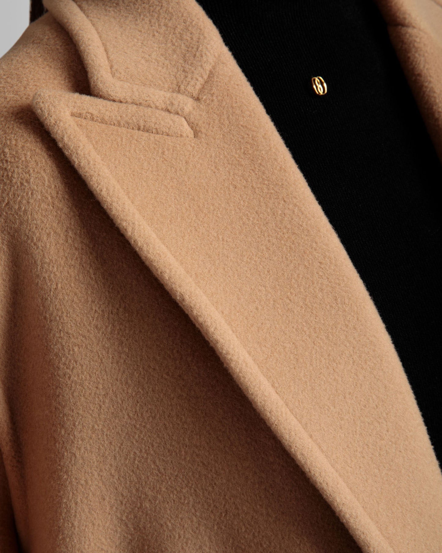 Single Breasted Coat | Women's Outerwear | Camel Cashmere Wool Mix | Bally | On Model Detail