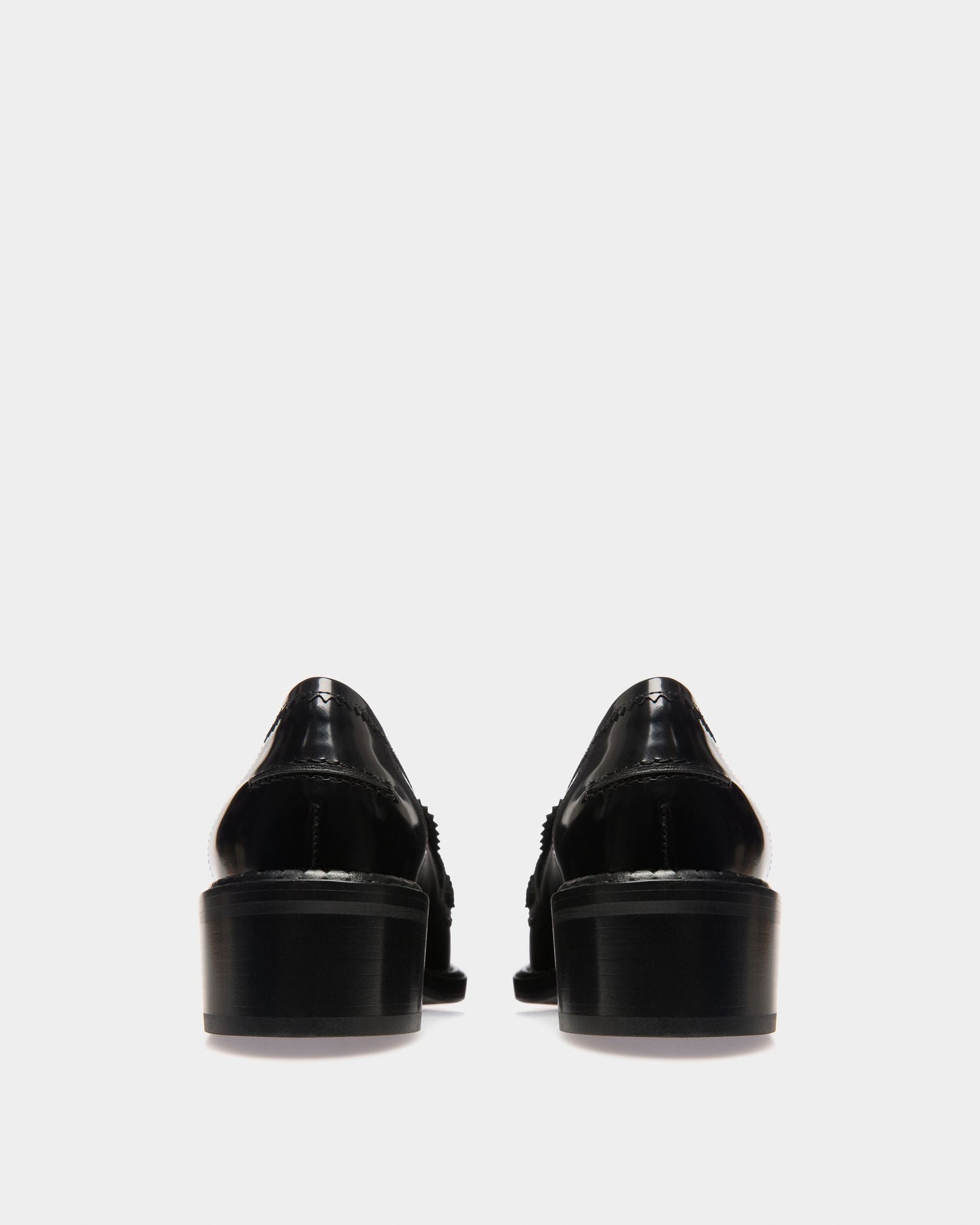 Ellyane Leather Mocassins In Black